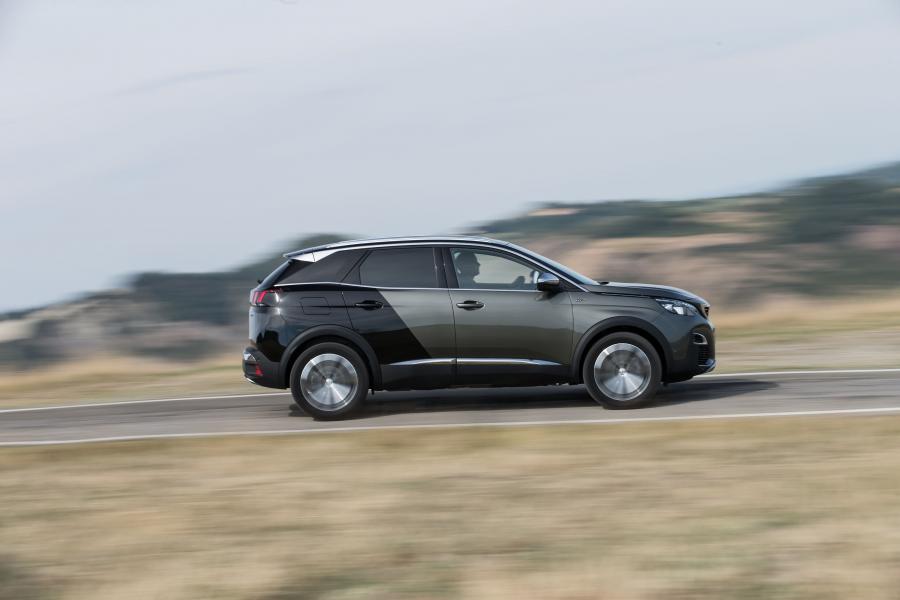  Peugeot 3008 GT 2016 года  (WW) (фото 9 из 42)